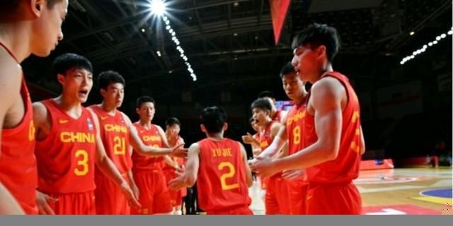 同时，影片中普通人身上散发出来的勇气、魄力、坚持和迎难而上的信念，在疫情阴霾笼罩的当下，也能给所有在困境中的人们，带去治愈和鼓舞人心的力量
